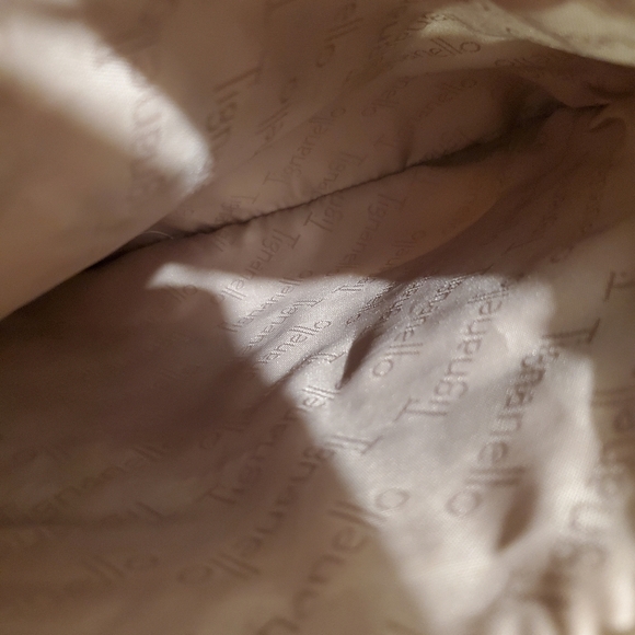 Tignanello Green Crossbody/Organizer - Picture 7 of 11